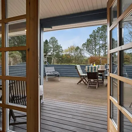 Tammo - 1-1km From The Sea By Interhome